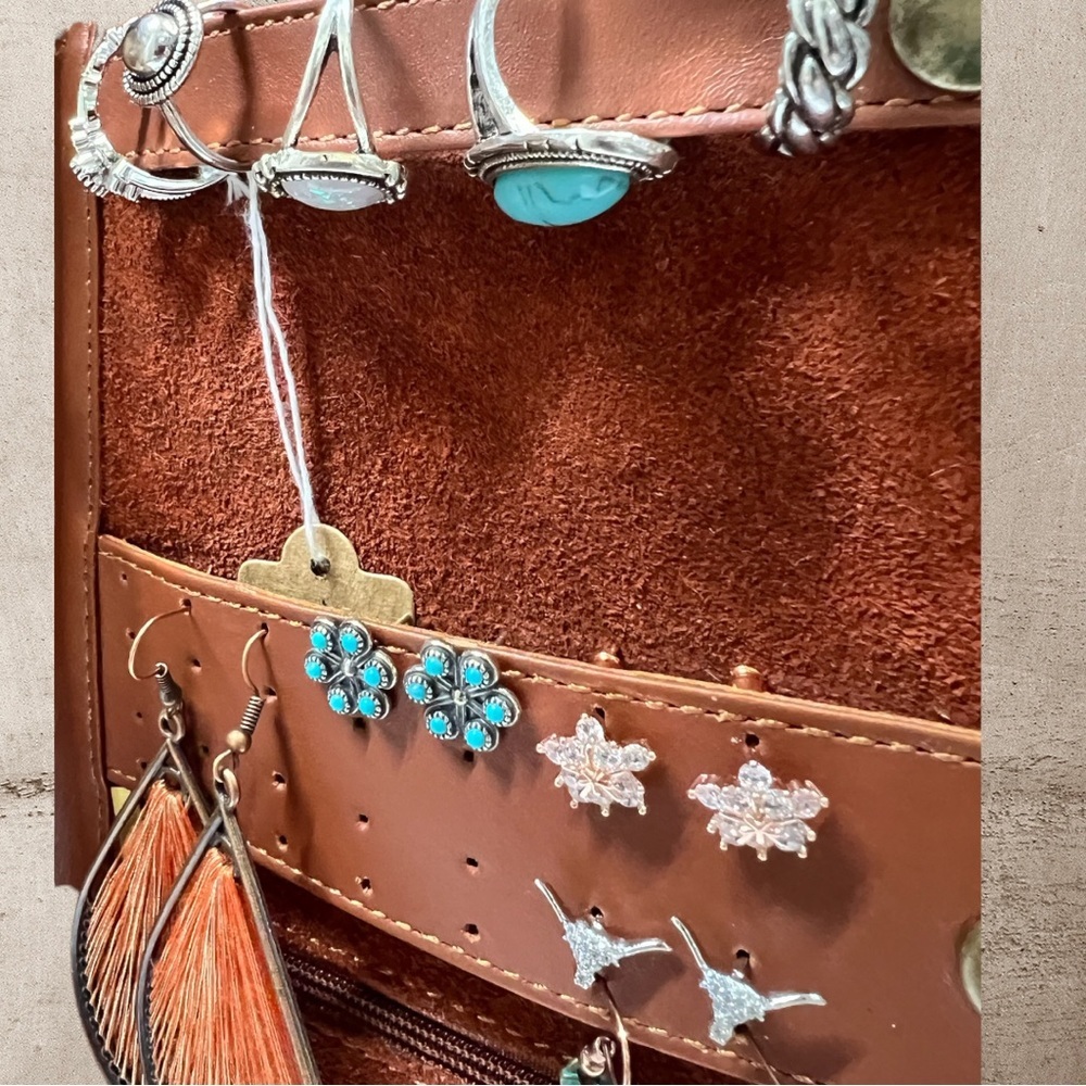 NWT Western Cowhide Leather Jewelry Travel Organizer Case Boho - Picture 5 of 8